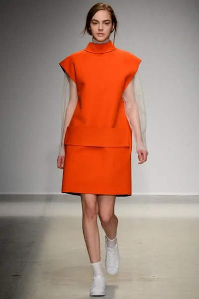 Look 27